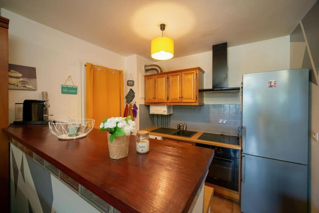 Appartement Tout Equipe Terrasse Et Parking Prive Marsylia Zewnętrze zdjęcie